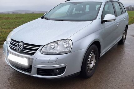 VW Golf 143.000 km 4.700 &euro; Braunfels 35619