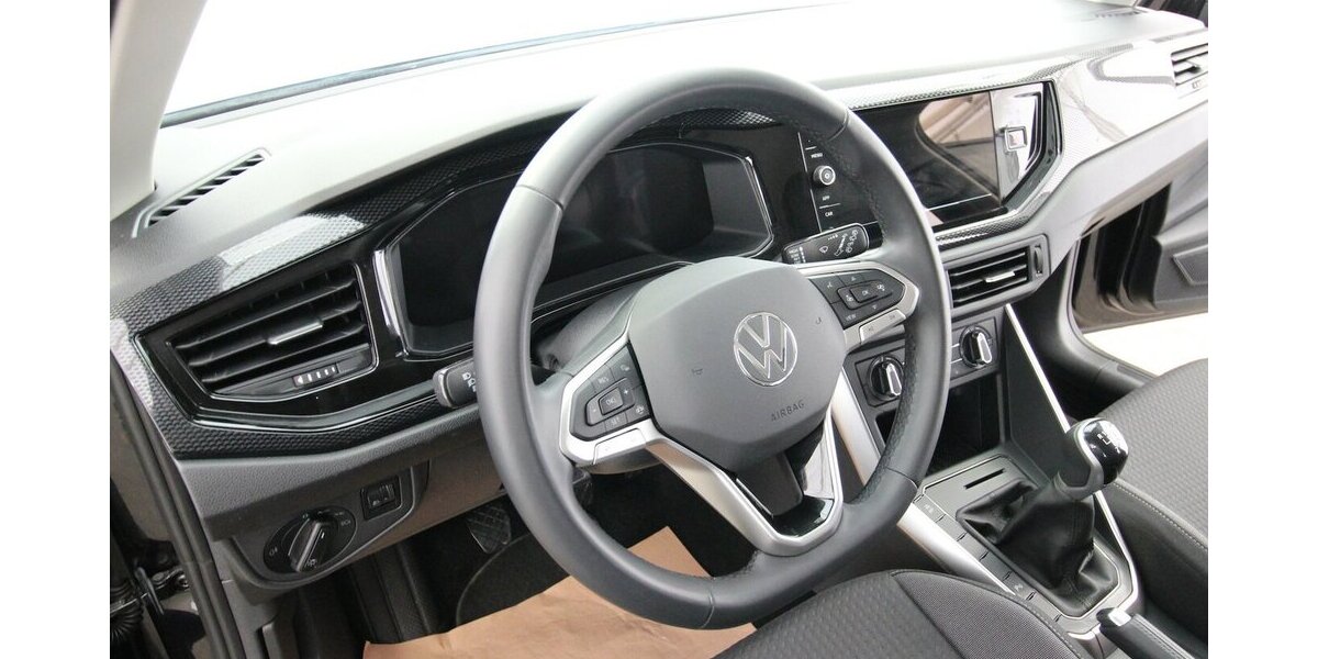 VW Taigo TSI Life LED+SITZHEIZUNG+KLIMA+ALU 37.204 km 16.990 &euro; Hagenow 19230