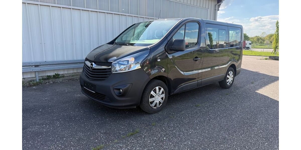 Opel Vivaro 206.000 km 12.000 &euro; Ötigheim 76470
