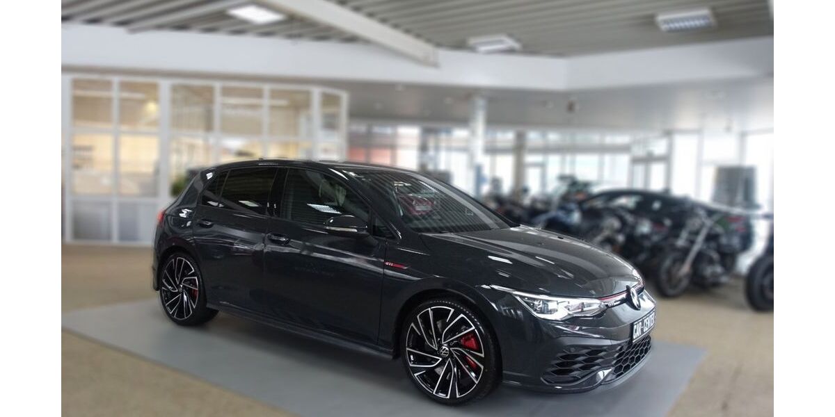 VW Golf 65.602 km 28.450 &euro; Stralsund 18435