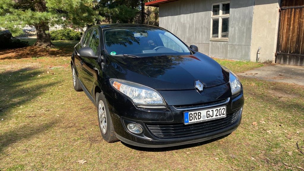 Renault Megane 113.000 km 3.690 &euro; Brandenburg 14770