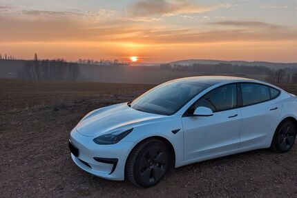 Tesla Model 3 64.000 km 22.999 &euro; Hohndorf 09394