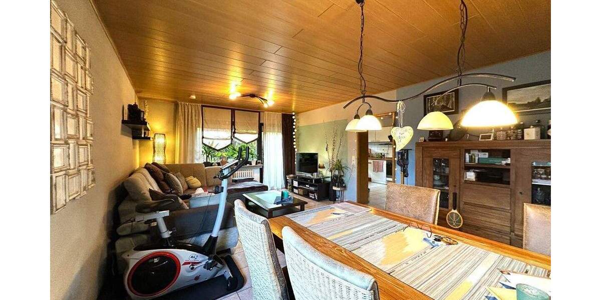 Etagenwohnung Königswinter Ittenbach - 2 Zimmer, 66 m&sup2;, 199.000&euro; | Angebot:25744921