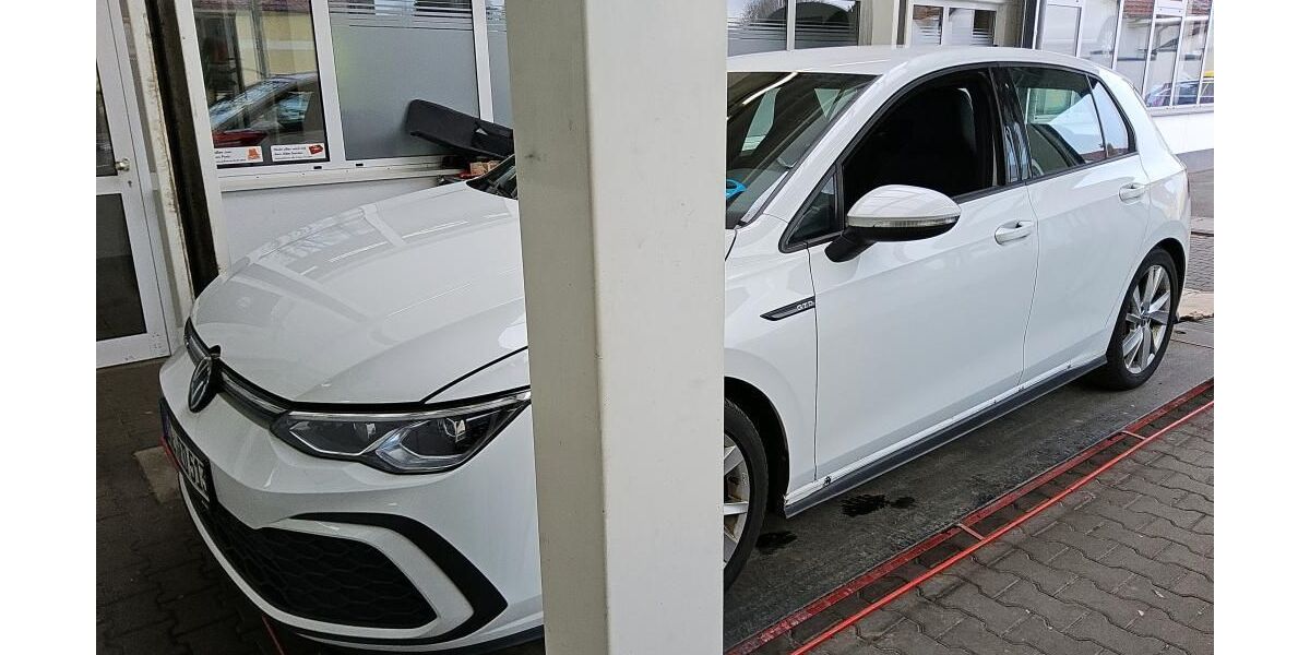 VW Golf 183.594 km 20.990 &euro; Braunschweig 38122