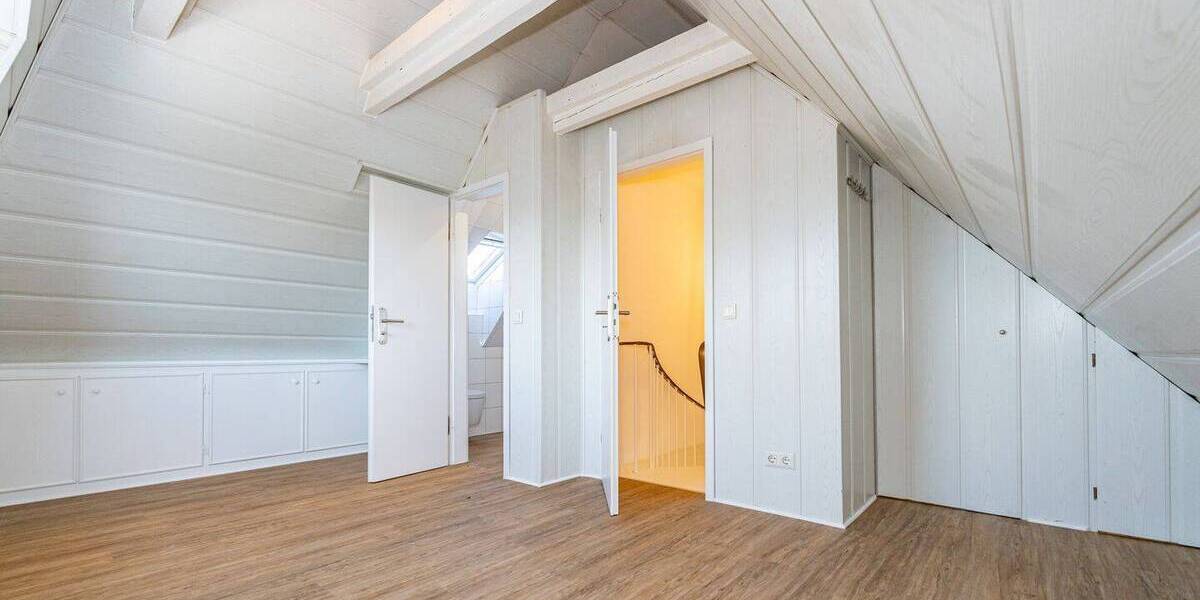 Doppelhaushälfte Sylt-Ost / Tinnum Keitum - 9 Zimmer, 347 m&sup2;, 1.650.000&euro; | Angebot:26852779