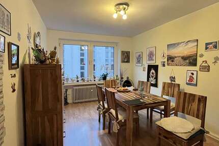 Wohnung zum Kaufen in Düsseldorf 219.000 € 65.1 m²