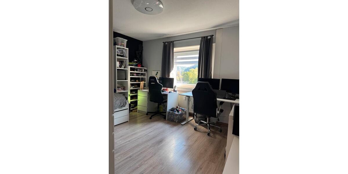 Etagenwohnung Oberndorf am Neckar - 3 Zimmer, 72 m&sup2;, 149.000&euro; | Angebot:27090528