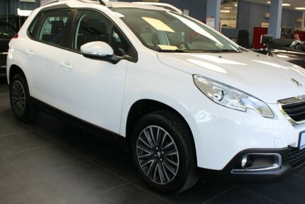 Peugeot 2008 PureTech Active Klima - Shz.