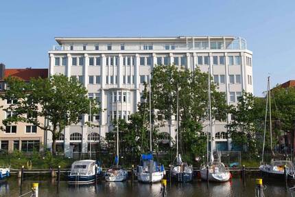 Gewerbeobjekt Bremerhaven Geestemünde - 8 Zimmer, 310 m&sup2;, 2.500&euro; | Angebot:26731166