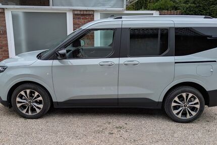 Ford Tourneo Courier 13.000 km 22.500 &euro; Isselburg 46419