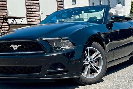 Ford Mustang 147.600 km 11.500 &euro; Gelsenkirchen 45884