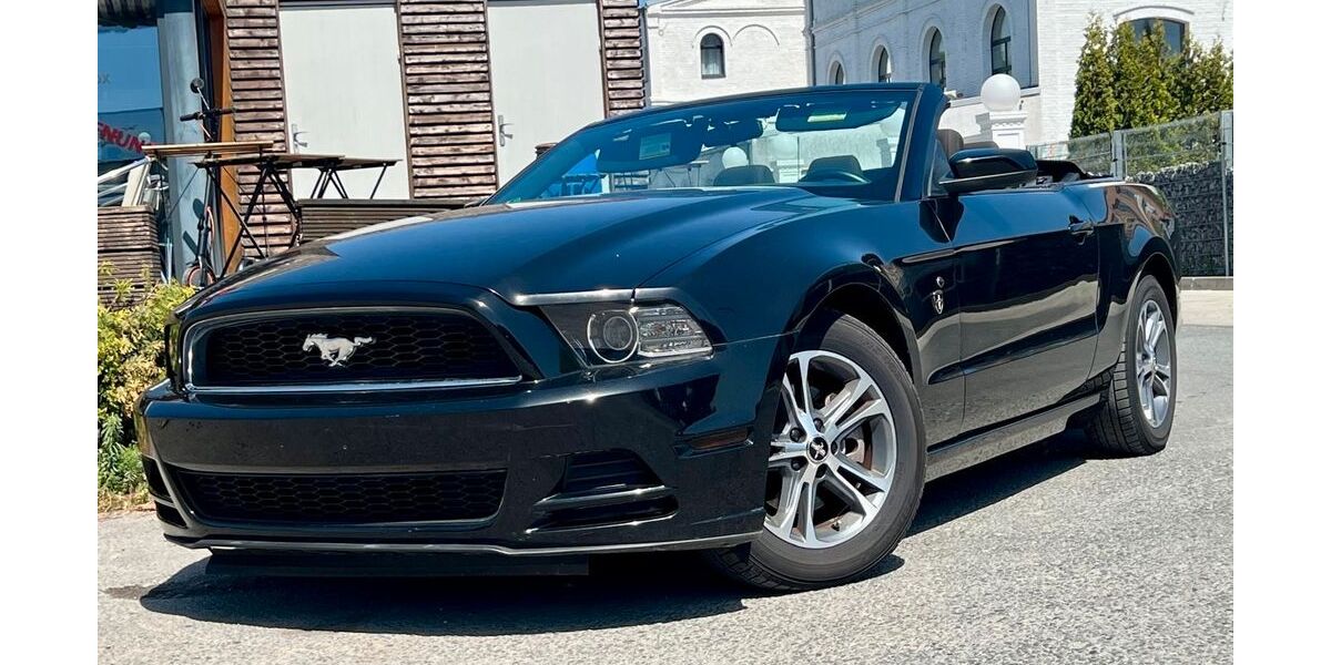 Ford Mustang 147.600 km 11.500 &euro; Gelsenkirchen 45884