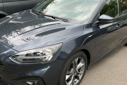 Ford Focus 93.000 km 14.390 € Wunstorf 31515
