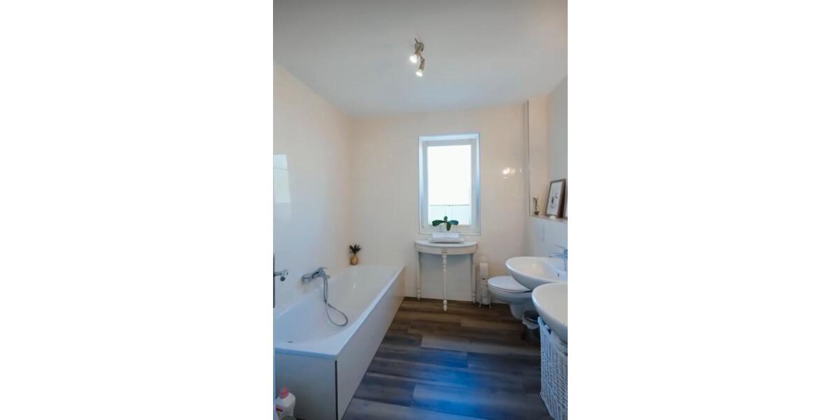 Erdgeschoßwohnung Hilzingen - 3.5 Zimmer, 90 m&sup2;, 380.000&euro; | Angebot:26446264