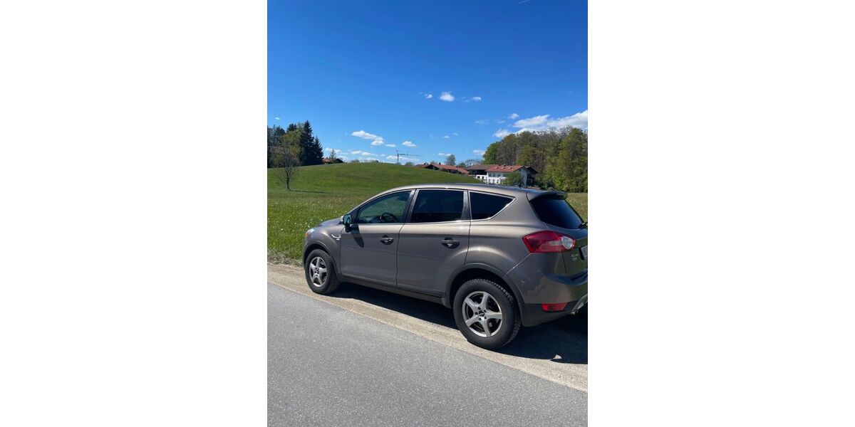 Ford Kuga 151.000 km 7.500 &euro; Gmund 83703