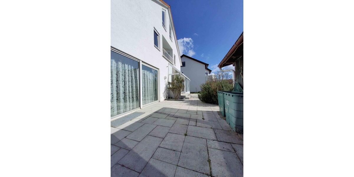 Einfamilienhaus Sersheim - 7 Zimmer, 185 m&sup2;, 1.900&euro; | Angebot:25267580