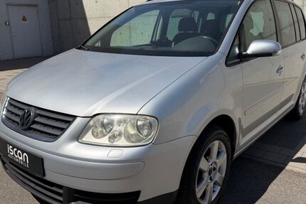 VW Touran 150.000 km 4.290 &euro; Backnang 71522