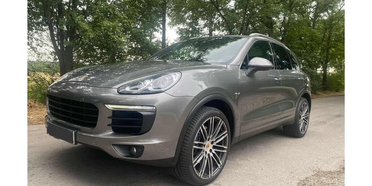 Porsche Cayenne 182.191 km 26.500 &euro; Emmering 82275