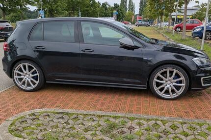VW Golf 149.900 km 12.279 &euro; Friedrichshafen 88048