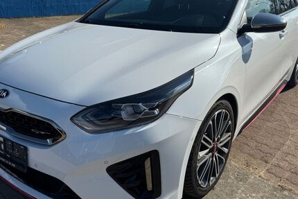 Kia pro ceed / ProCeed 120.000 km 18.300 &euro; Neustrelitz 17235