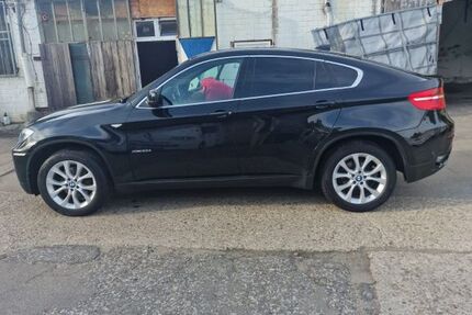 BMW X6 198.000 km 11.999 &euro; Düsseldorf 40589