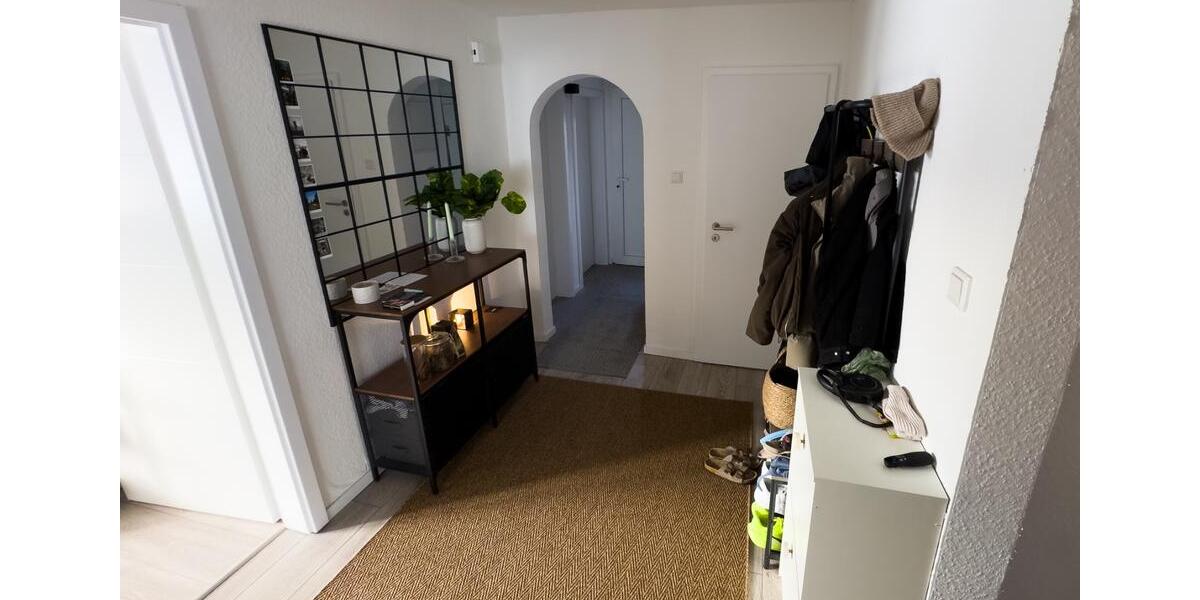 Haus in Meimbressen zum 01.04., 156 qm, 5 Zimmer, großer Garten 5 zimmer