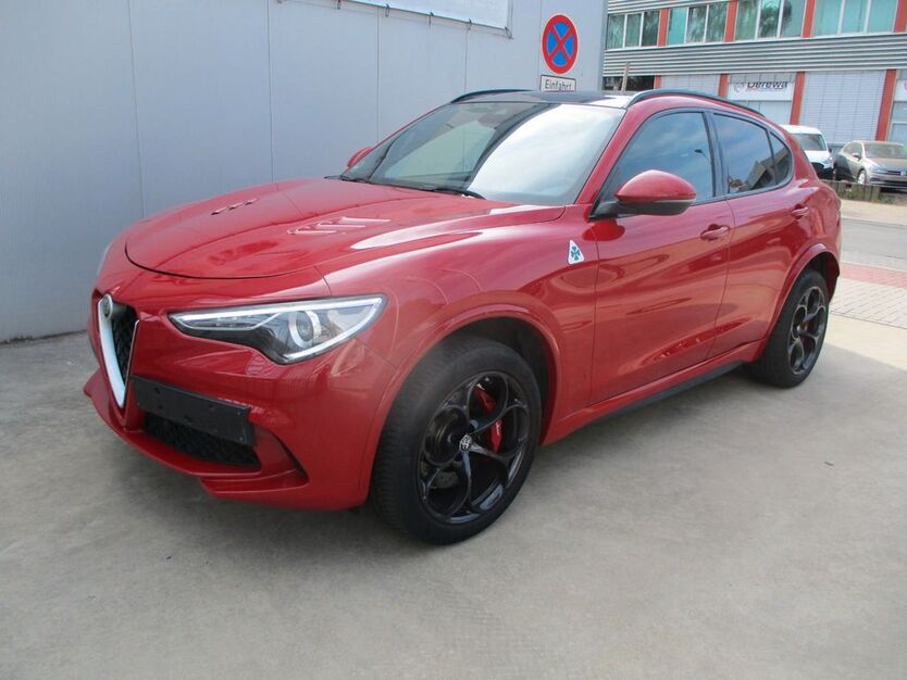 Alfa Romeo Stelvio 41.968 km 42.770 € Köln 51105