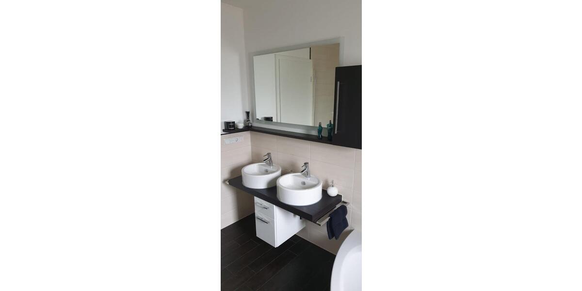 Einfamilienhaus Geestland - 2.5 Zimmer, 92 m&sup2;, 1.200&euro; | Angebot:25305927