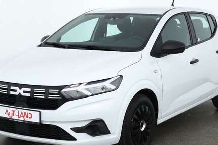 Dacia Sandero 19.987 km 14.990 &euro; Berlin 12683