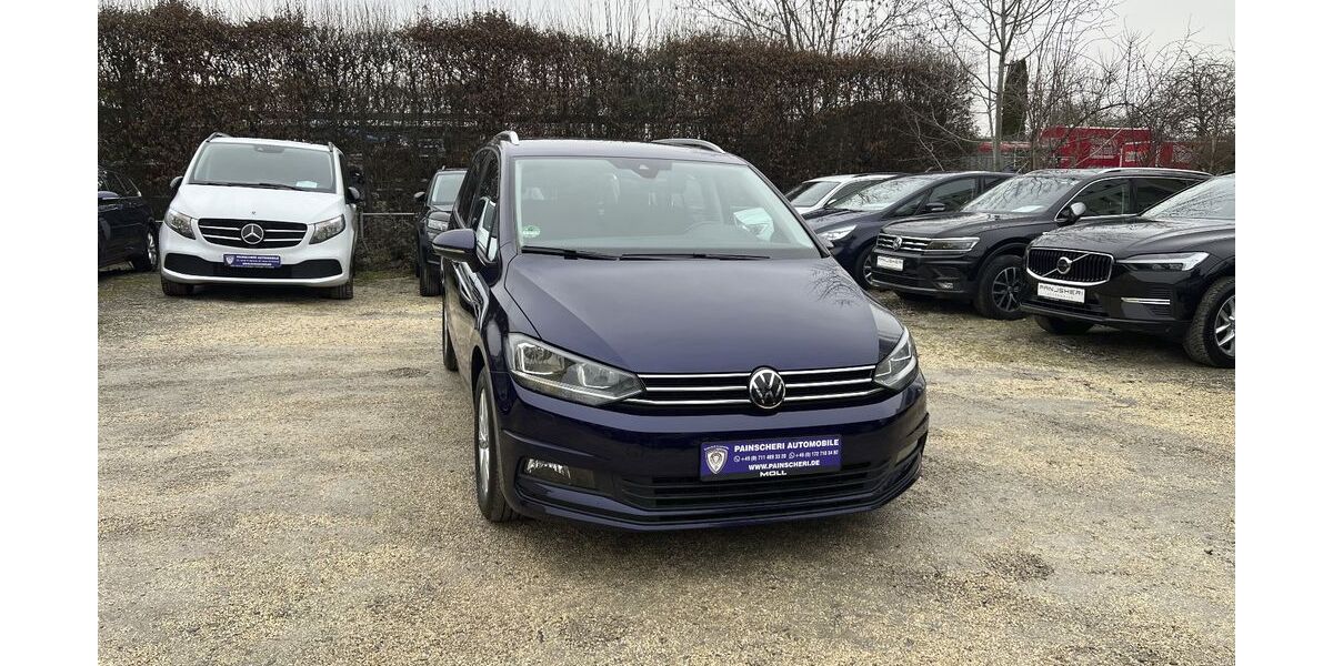VW Touran 137.000 km 18.599 &euro; Stuttgart 70567
