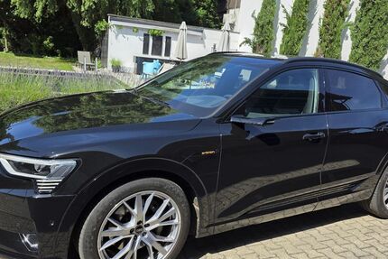Audi e-tron 90.000 km 34.900 &euro; Freiburg 79114