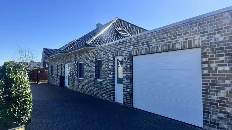 Haus zum Kaufen in Bösel 549.000 € 243.73 m²