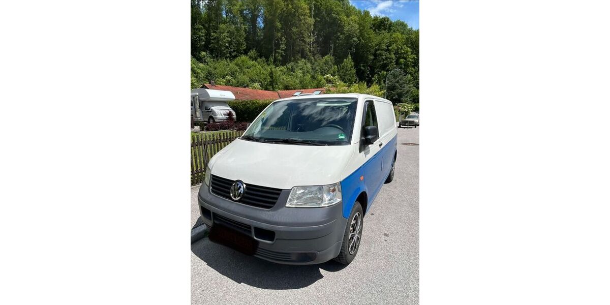 VW T5 Transporter 197.099 km 10.990 &euro; Penzberg 82377