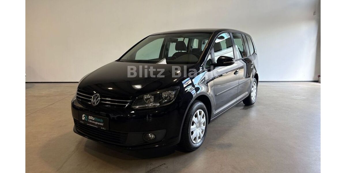 VW Touran 128.201 km 9.990 &euro; Ahrensbök 23623