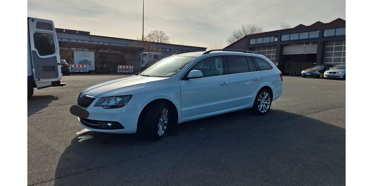Skoda Superb 193.000 km 7.990 &euro; Schieder 32816
