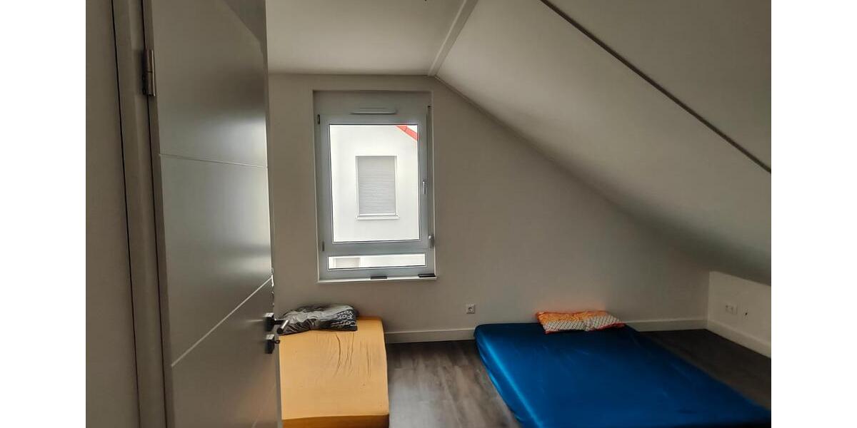 Reihenhaus Stockstadt am Main - 5 Zimmer, 127 m&sup2;, 1.800&euro; | Angebot:26701438