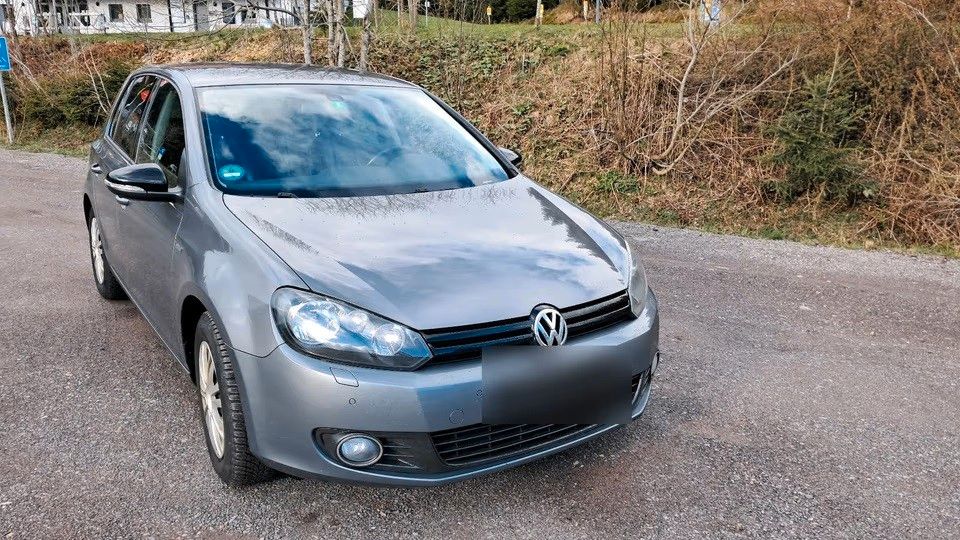 VW Golf 212.000 km 3.900 &euro; Weil am Rhein 79576