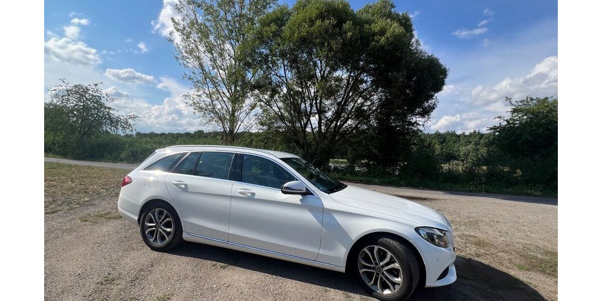 Mercedes-Benz 200 76.000 km 21.200 &euro; Grafenrheinfeld 97506
