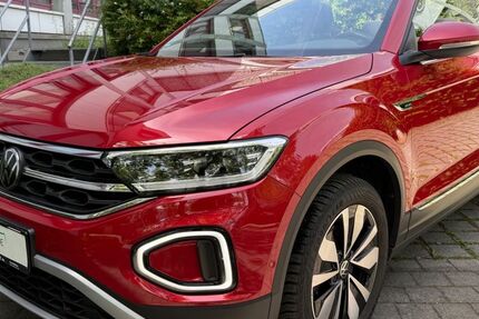 VW T-Roc 28.975 km 21.490 &euro; Unterschleißheim 85716