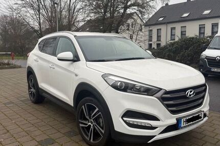 Hyundai TUCSON 20.337 km 17.888 &euro; Hanau 63457