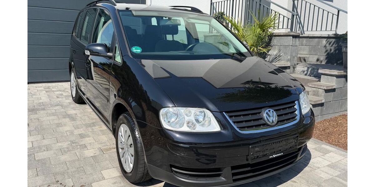 VW Touran 229.500 km 2.700 &euro; Alzey 55232