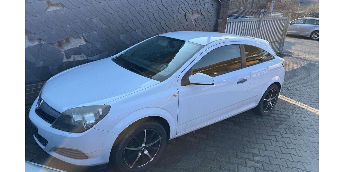 Opel Astra 159.000 km 3.999 &euro; Eppstein 65817