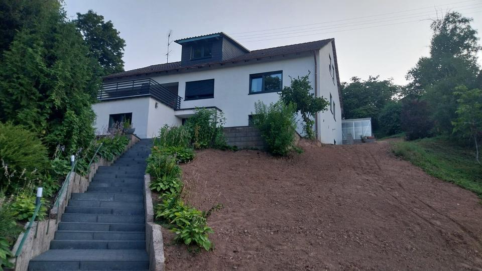 Geräumiges, günstiges 7-Zimmer-Einfamilienhaus in Sulzbachtal
