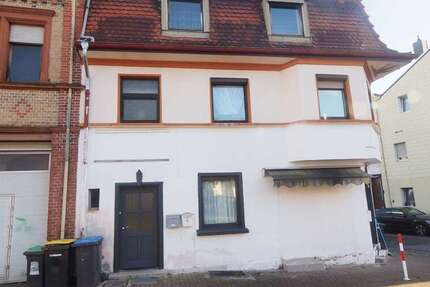 Haus Homburg - 9 Zimmer, 233 m&sup2;, 230.000&euro; | Angebot:25750018