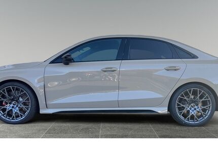 Audi RS3 2.200 km 69.880 &euro; Pronsfeld 54597