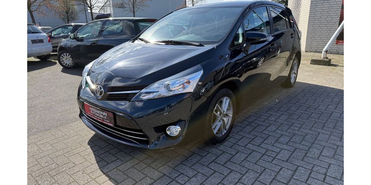Toyota Verso 109.000 km 10.999 &euro; Diepholz 49356