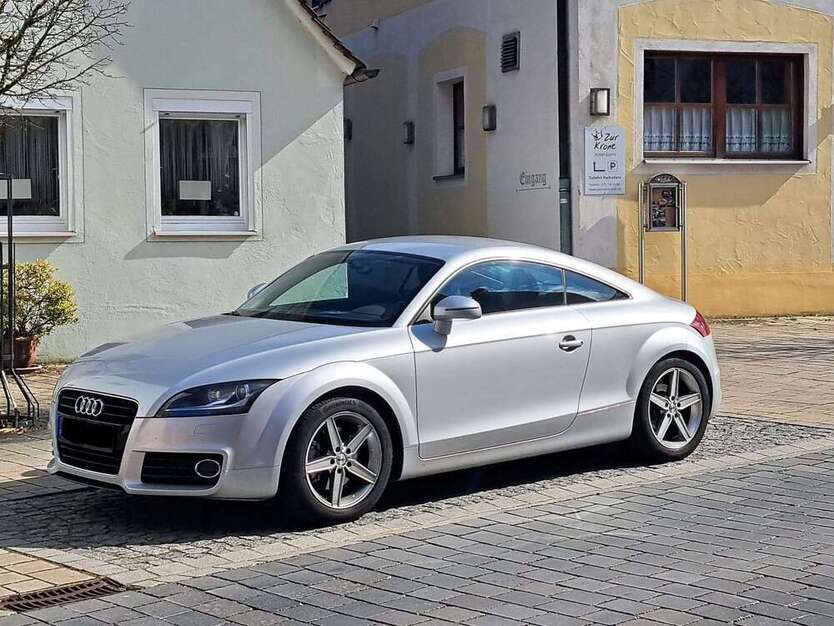 TT