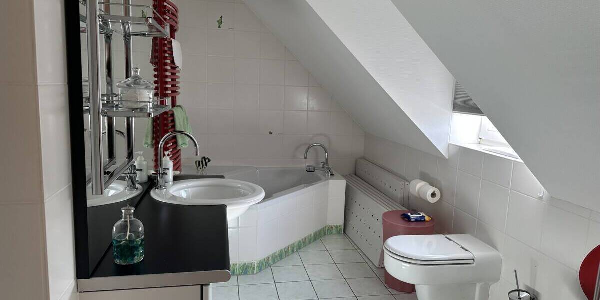 Mehrfamilienhaus, Wohnhaus Horbruch - 9 Zimmer, 350 m&sup2;, 495.000&euro; | Angebot:26703637