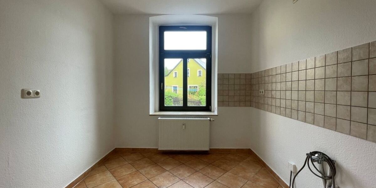 Zur ANLAGE: Komplett renoviert und modernisiert - mit Tageslichtbad, Balkon, Garage und Stellplatz! - Erdgeschoßwohnung Bärenstein Niederschlag | Angebot:26003489