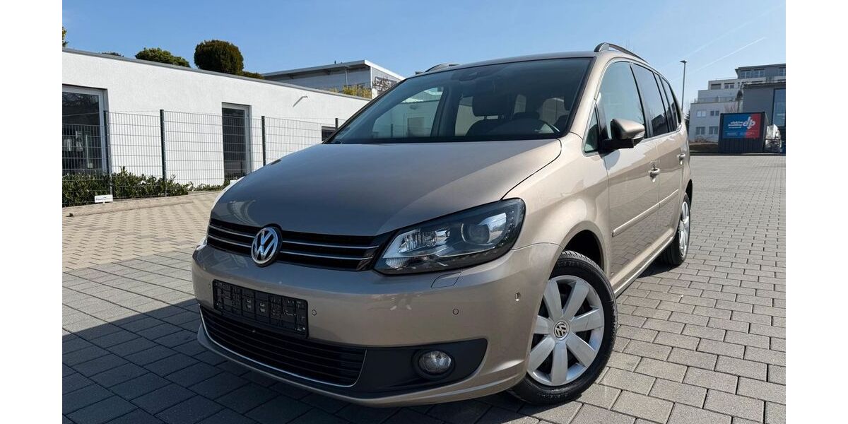 VW Touran 177.000 km 8.980 &euro; Holzgerlingen 71088